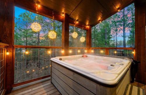 Broken Bow Casa | Cozy, 2 King Suites, Game Deck, Hot Tub, Firepit, Save In Taxes