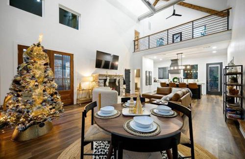 Broken Bow Casa | Cozy, 2 King Suites, Game Deck, Hot Tub, Firepit, Save In Taxes