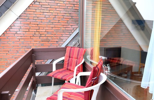 Sylt Apartamento | Cozy 2-room apartment in Wenningstedt, close to the beach with west-facing balcony