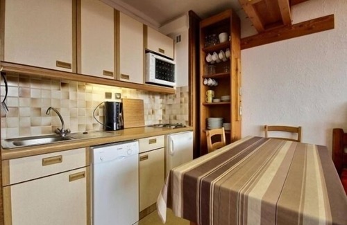 Plagne Centre Apartamento | Apartamento cómodo de 2 habitaciones con vista al Mont-Blanc, parking, a 50m de las pistas