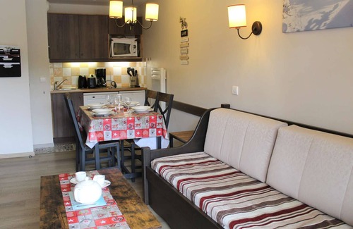 Les Claux Apartamento | Apartamento acogedor para 4 personas en Vars Les Claux, a pie de pistas con piscina y parking privado