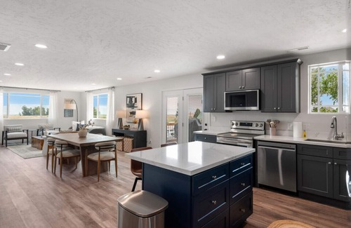St. Charles Apartamento | Cozy 2B/2B condo near Bear Lake