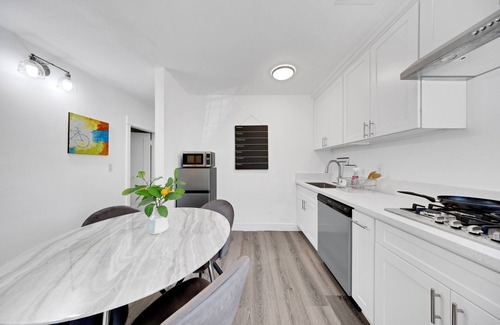 Alhambra Casa | Cozy 2b1b Downtown retreat with free parking B