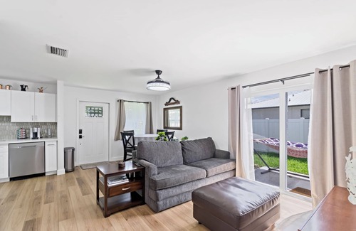 Iona Casa | Cozy 2BD Near Ft. Myers Beach