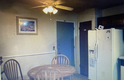 Wichita Falls Casa | Cozy 2Bed 1bath home w/fireplace. Bed&Breakfast.Sleeps 3. Close to MSU/SAFB/MPEC