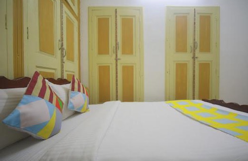 White Town Villa | COZY 2BHK VILLA IN ROCK BEACH