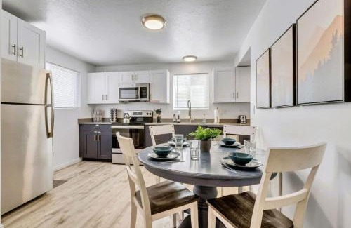Sugar House Apartamento | Cozy 2BR Apt w Parking near Downtown SLC