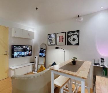 Sasa Apartamento | Cozy 2BR Condo Near Davao Airport with Samal View