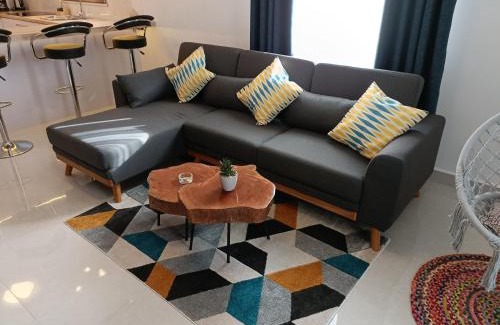 Grand-Baie Apartamento | Cozy 2BR Getaway - Stylish Stay in Grand Baie