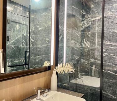 Mang Yang Apartamento | Cozy 2BR Lumiere in HCM City - Garden View