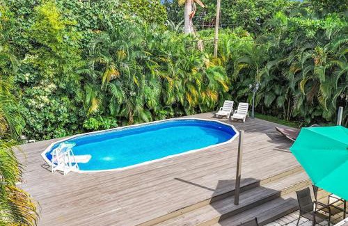 South Middle River Casa | Cozy 3 - 2, heated Pool & Jacuzzi, 10 min Beach and Las Olas