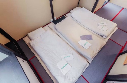 Shikitsuhigashi Apartamento | Cozy 3 - 6 - guest homestay. Quick subway to key spots & airports.