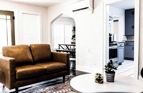 San Angelo Casa | Cozy 3 BD house w/ a modern touch near downtown