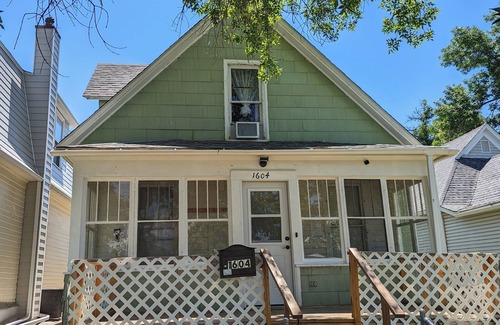 Great Falls Casa | Cozy 3 bed, 1-bath Dog-Friendly Retreat - Perfect for your Next Getaway!