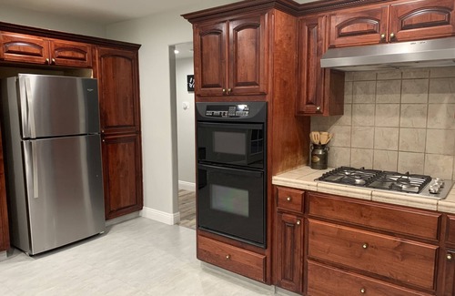 Fresno Casa | Cozy 3 bed/ 2 bath with a Brewery Feel Patio