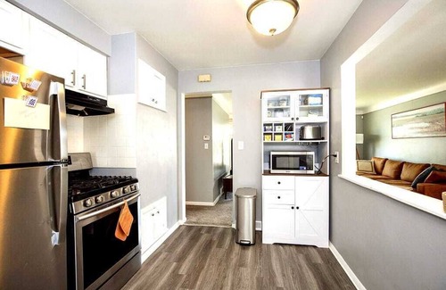 Maple Heights Casa | Cozy 3 bed home NEW ON VRBO DISCOUNTED PRICE, EXCELLENT REVIEWS OTHER PLATFORMS