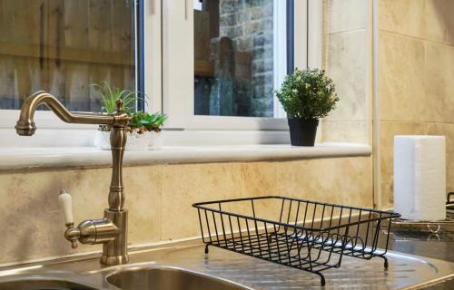 Watford Casa | Cozy 3-bed Watford Home