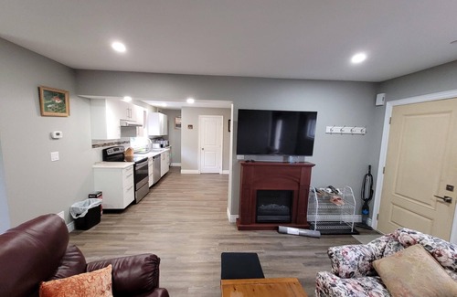 Niagara-on-the-Lake Otro | Cozy 3-bedroom farmhouse in wine-country