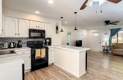 Port Charlotte Casa | Cozy 3-Bedroom 2 bath for 8 with pool near Boca Grande
