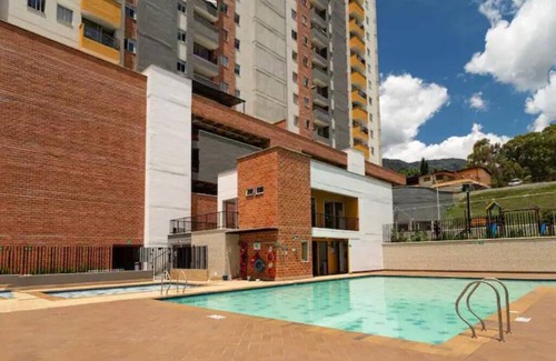 Bello Apartamento | Cozy 3-bedroom apartment in beautiful Copacabana with WiFi, fitness room