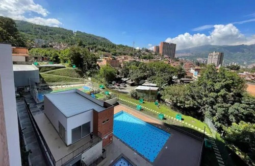 Bello Apartamento | Cozy 3-bedroom apartment in beautiful Copacabana with WiFi, fitness room