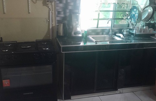 Portmore Apartamento | Cozy 3-bedroom apartment in welcoming Portmore with WiFi, AC