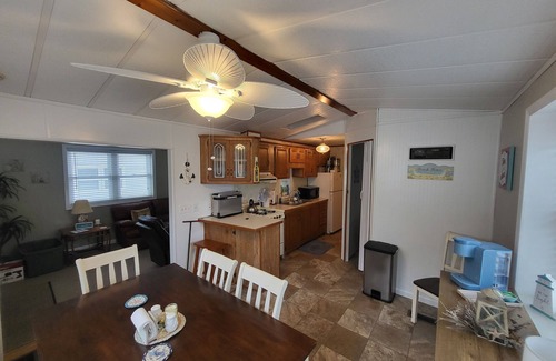 Ocean Pines Casa | Cozy 3 Bedroom Beach Get-A-Way located in White Horse Park