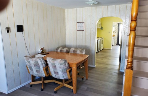 Phippsburg Cabina | Cozy 3 bedroom cabin 30 minutes from Steamboat Springs, Stagecoach Reservoir.