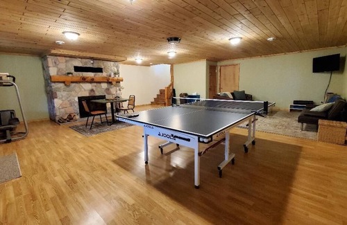 Laurium Cabina | Cozy 3-bedroom cabin with 2 indoor wood fireplaces