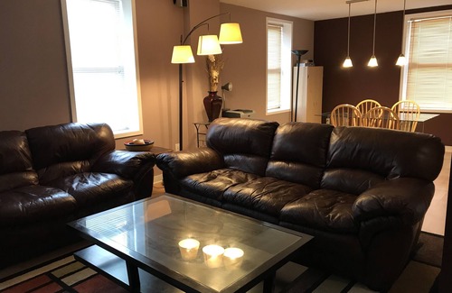 Little Italy Condominio | Cozy 3 Bedroom Condo in Little Italy