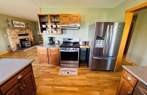 Norwood Otro | Cozy 3-Bedroom Farmhouse with Wi-Fi and Scenic Views in Norwood, CO