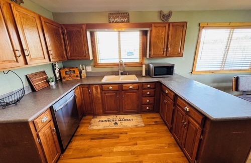 Norwood Otro | Cozy 3-Bedroom Farmhouse with Wi-Fi and Scenic Views in Norwood, CO