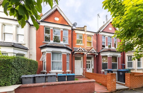 Mapesbury Apartamento | Cozy 3-bedroom Flat in Willesden Green London
