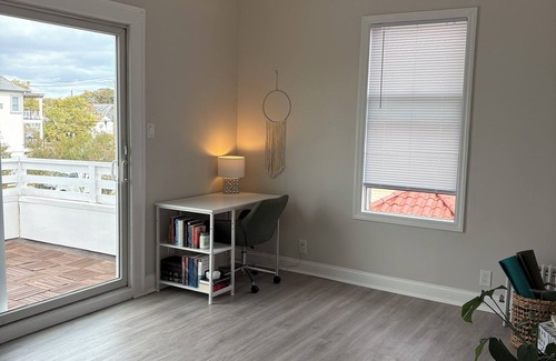 Long Beach Casa | Cozy 3 bedroom home by the beach with designated work space