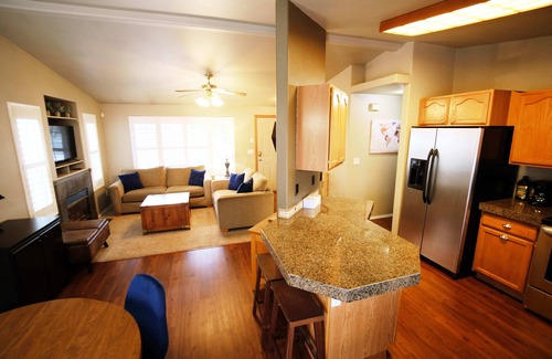 Mountain View Casa | Cozy 3-bedroom home w/fireplace and outdoor patio
