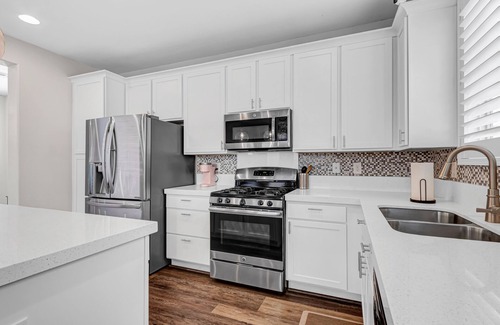 Spring Valley Casa | Cozy 3 bedroom home, with 2 car garage