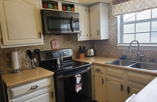 Oaklandon Casa | Cozy 3 bedroom house