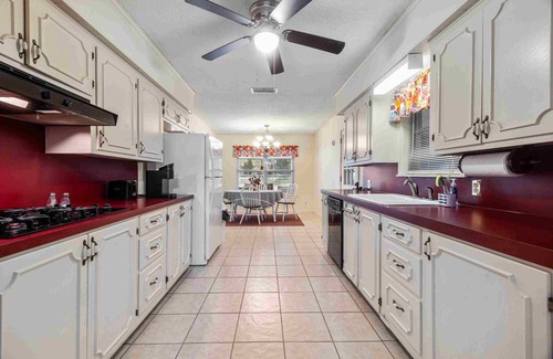 Genoa Casa | Cozy 3-bedroom house in peaceful Texarkana with AC, WiFi