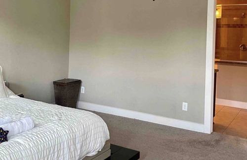 Shady Acres Casa | Cozy 3 Bedroom Townhouse - Houston Heights