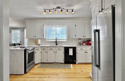 North Charleston Casa | Cozy 3-bedroom home away from home - pet-friendly, king bed, game room