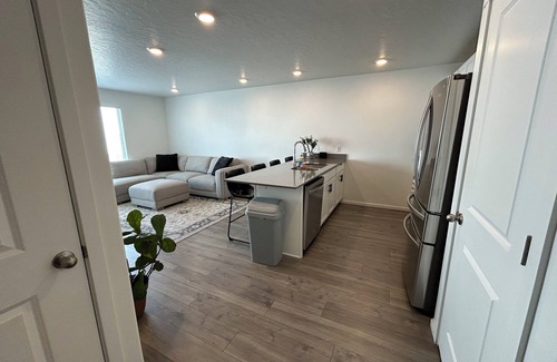 Saratoga Springs Casa | Cozy 3-bedroom townhome in peaceful Saratoga Springs.