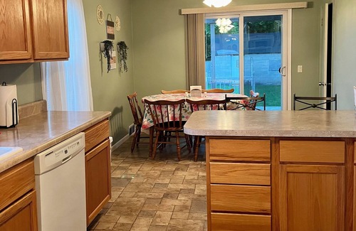 Rogers City Casa | Cozy 3-bedroom vacation home just steps to Lake Huron