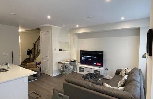 Thorold Apartamento | Cozy 3-Bedrooms T-Home #Niagara