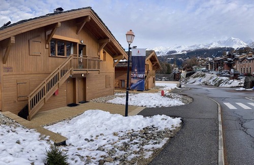 Bellentre Apartamento | Acogedor apartamento de 3 piezas con piscina y parking en La Plagne
