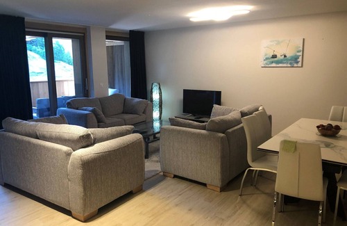 Arc-1600 Apartamento | Apto acogedor 3 hab, ski-in/out, piscina & spa, 8-10 pers.