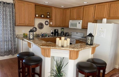 Normandy Park Casa | Cozy 3BD 2BTH unit min to Seattle and airport with Air Conditioner.