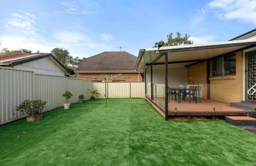 Werrington Casa | Cozy 3BDR Home I Mins to Parks