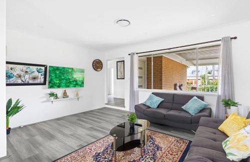 Werrington Casa | Cozy 3BDR Home I Mins to Parks