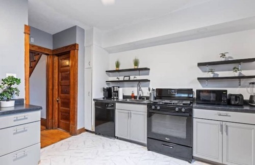 Creston Heights Casa | Cozy 3BR 1Mile From Downtown