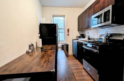 North Ironbound Casa | Cozy 3BR/2BA | 7Min > EWR | 20-40Min > NYC